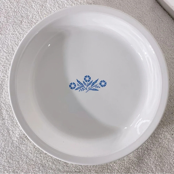 Vintage Corningware  Blue Cornflower Round Pie Plate Pie Dish - Picture 1 of 15